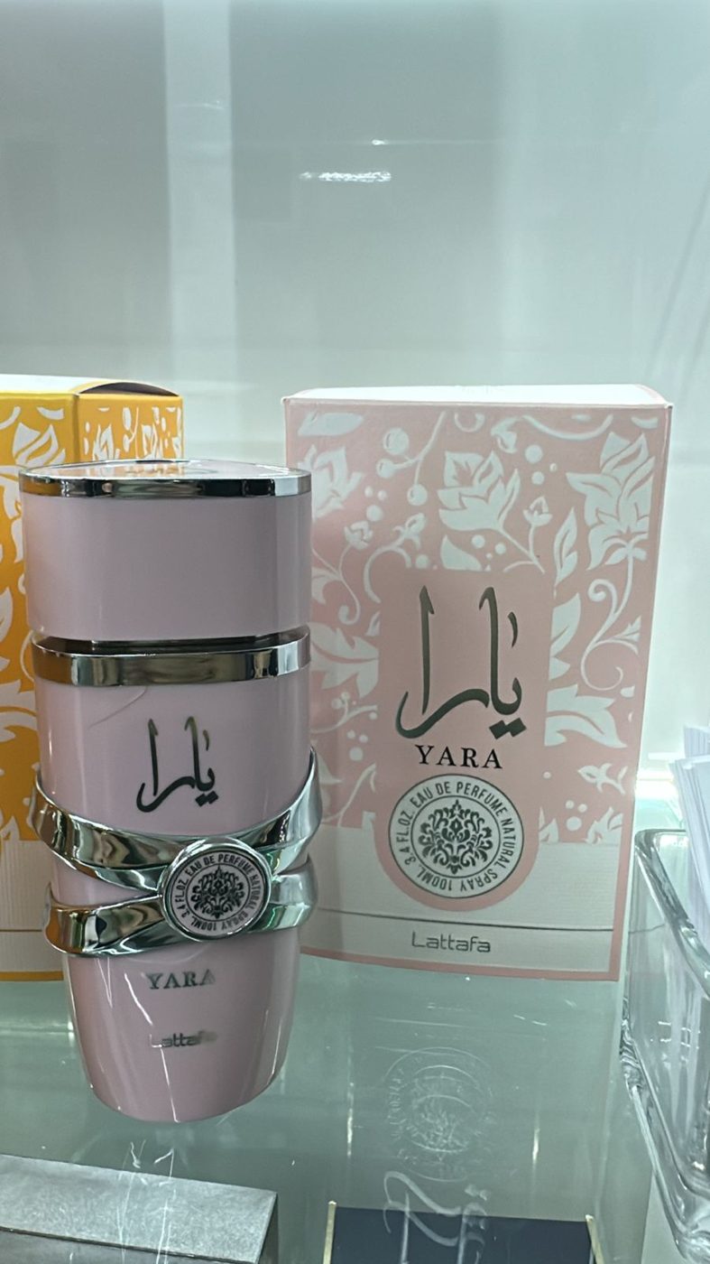 Perfume árabe Amethyst da linha Bade'e Al Oud em tom violeta